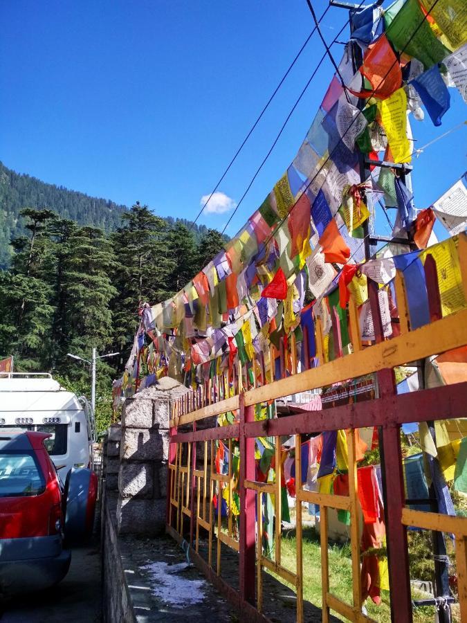 Hotel Snow Mountain Mall Road Manali  Exterior photo