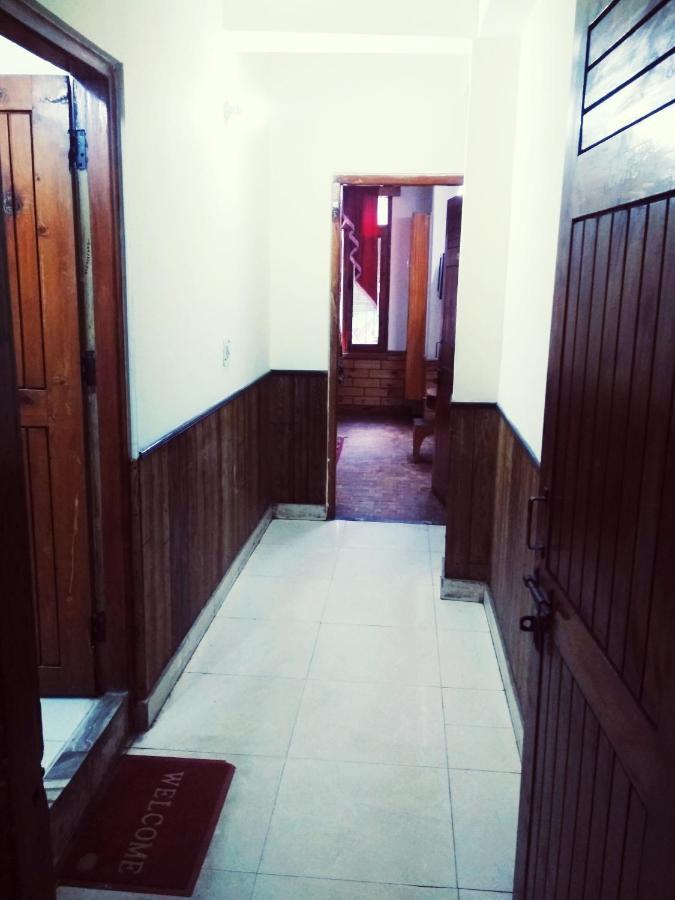 Hotel Snow Mountain Mall Road Manali  Exterior photo
